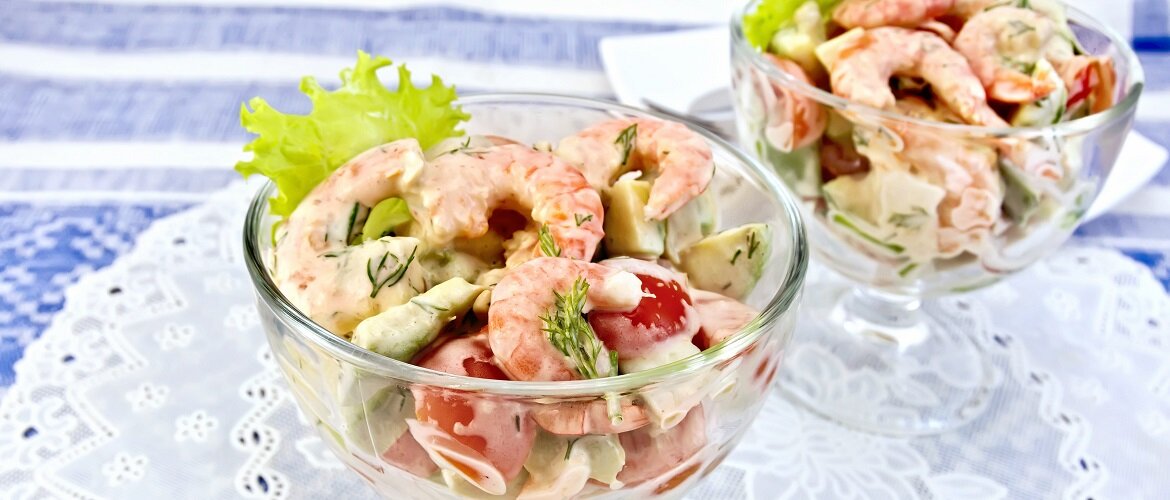 20 вкусных салатов с креветками, которые украсят любой стол