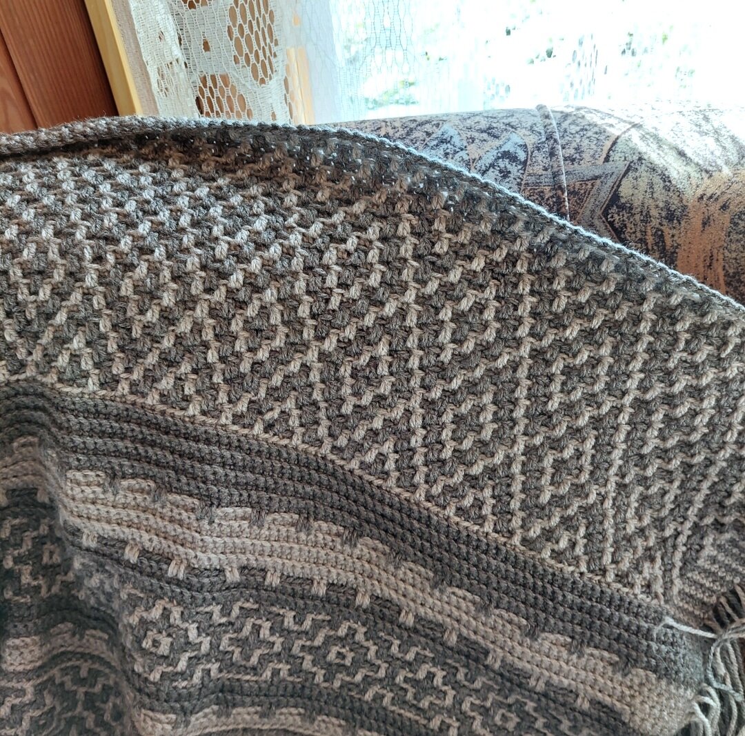 Узор простые ромбы в мозаичном вязании.