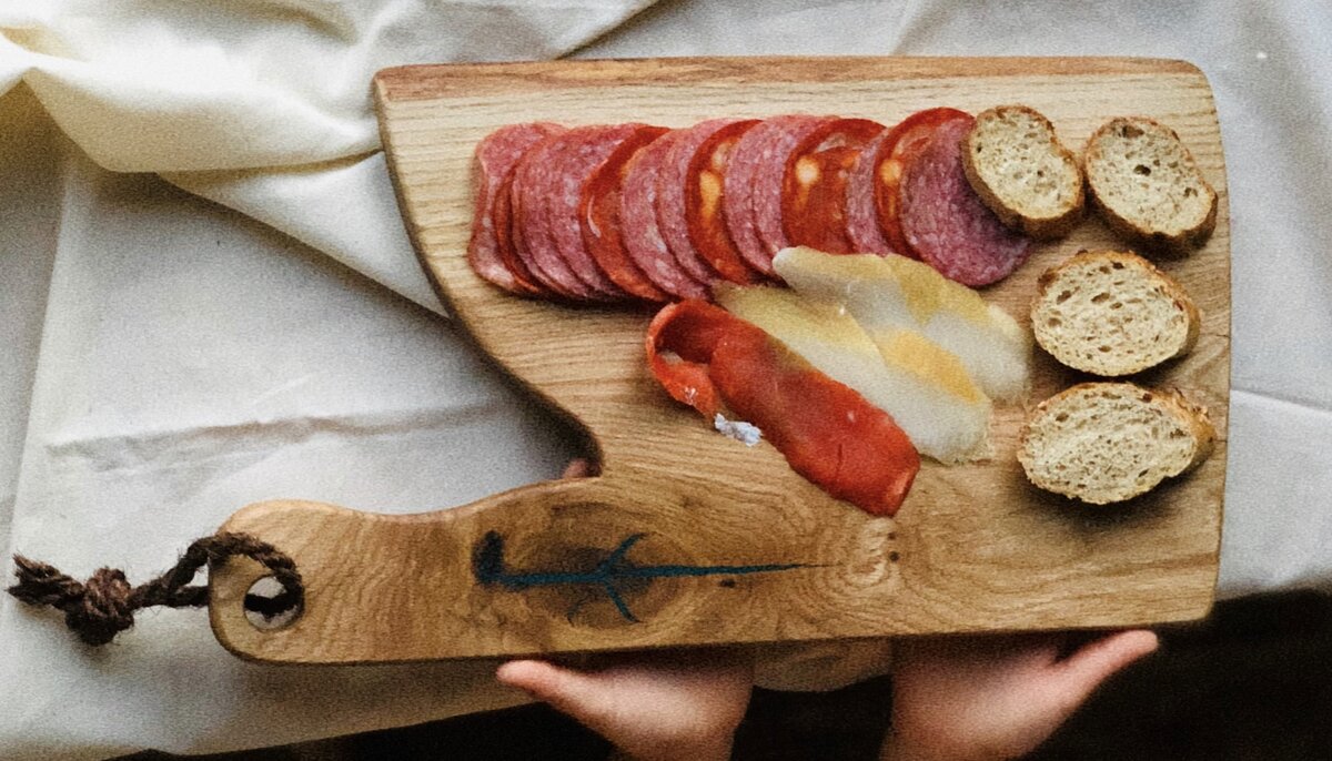 Дубовая разделочная доска