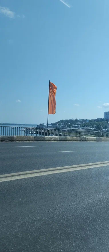 И опять Мост через Волгу, но это уже в центре города