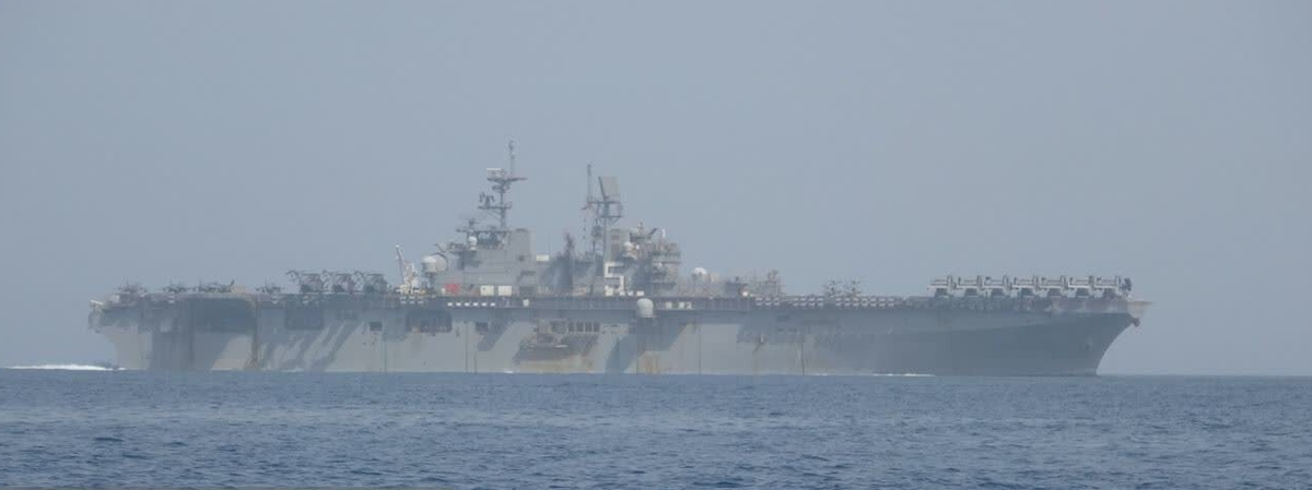 изображение с сайта https://en.mehrnews.com/photo/204872/IRGC-releases-images-of-US-Helicopter-carrier-entering-PG