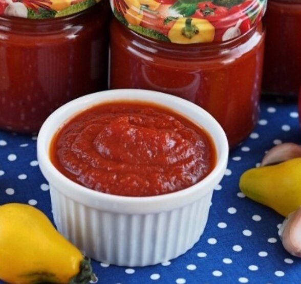Густой томатный соус с луком на зиму рецепт пошаговый с фото - irhidey.ru