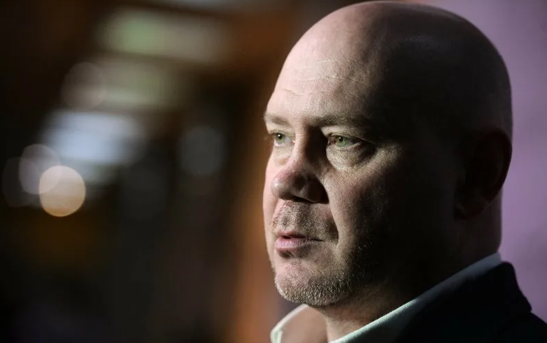 Виталий Хаев (отец Яны)