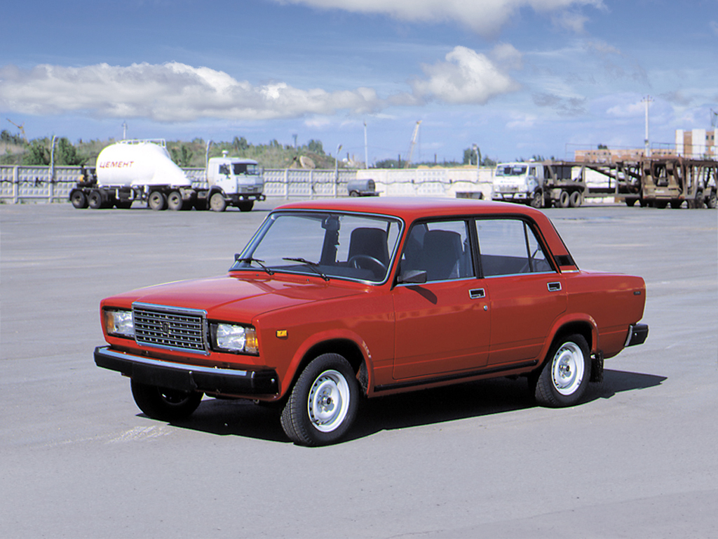 Ваз 2107 красного цвета. ВАЗ-2107 «Жигули». Lada 2107. Ваз2107 компакт-кар. ВАЗ-2107 легковой автомобиль.