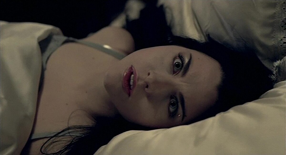 кадры из Bring Me To Life