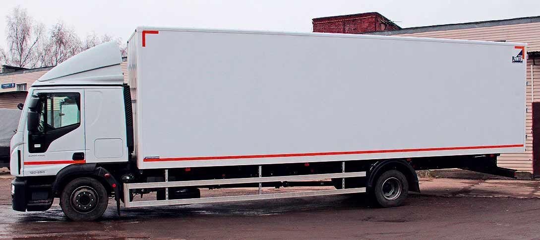 7,4-метровый фургон по длине больше подходит крупнотоннажному шасси. Но на Eurocargo ставят и еще длиннее!