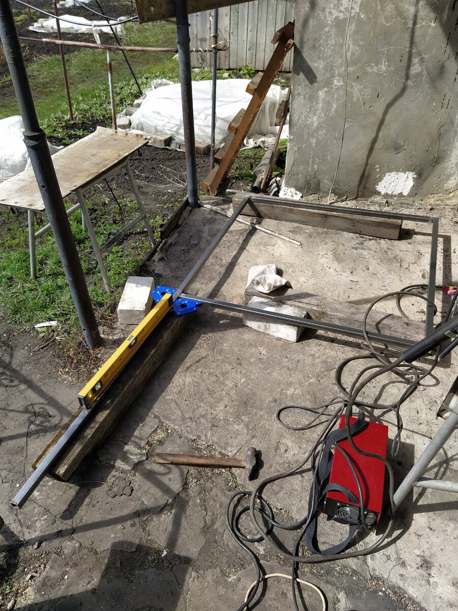 Наращиваю квадрат до 2-х метров.