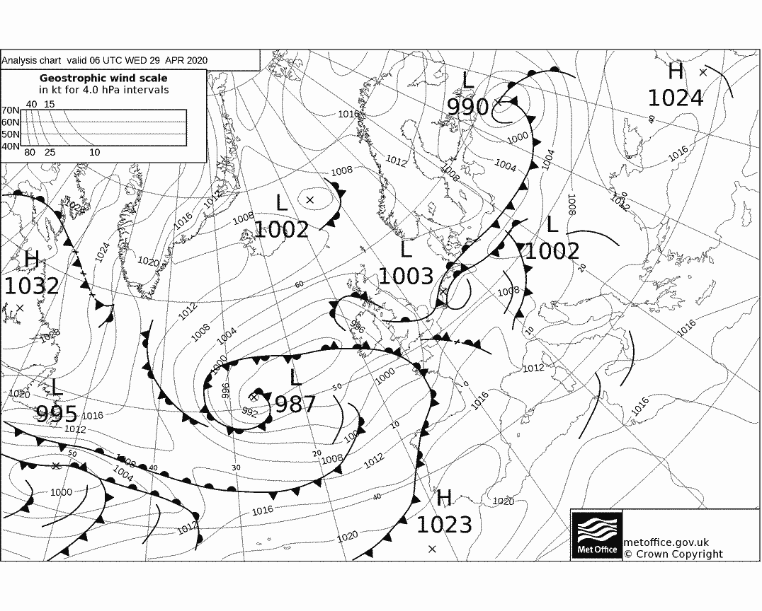Рассматриваемый циклон на карте приземного барического поля 29.04.2020