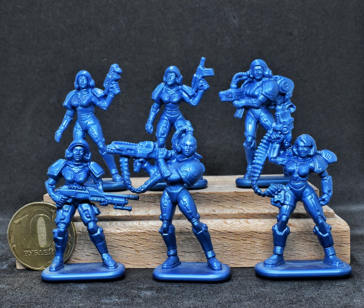 Ещё никогда фраза о пыльных полках не была так к месту.