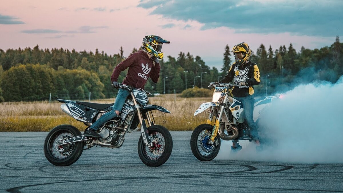 Стант на Supermoto