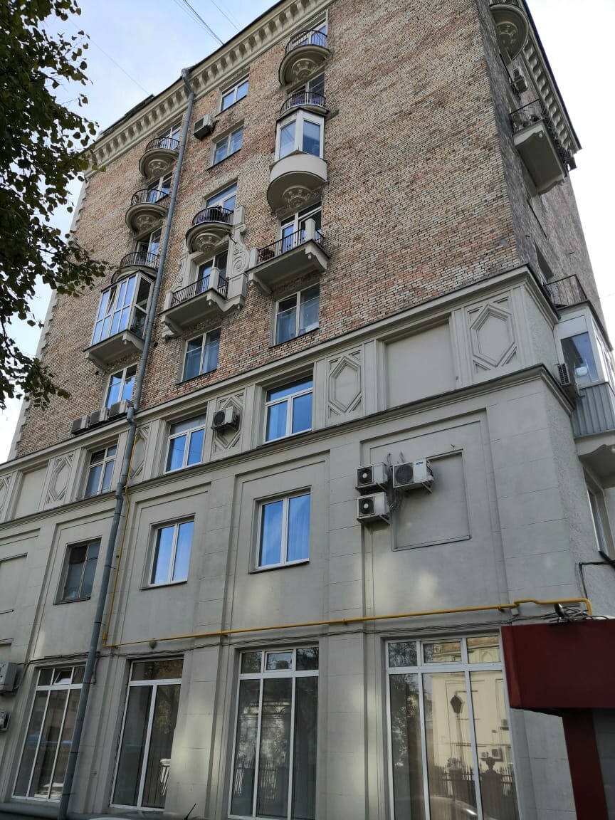 Дом на Ленинском проспекте, кажется как раз №16