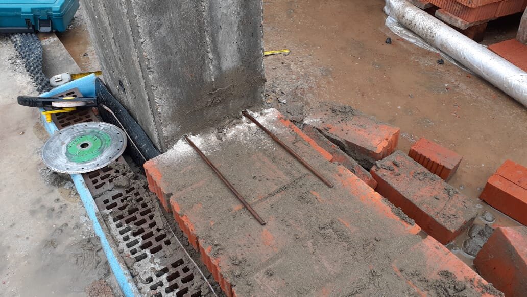 привязка кирпича к монолитным колоннам