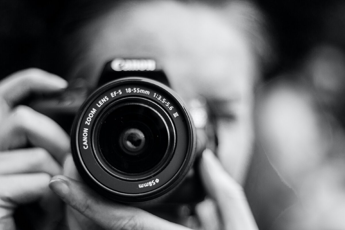 Почему фотограф не пришел на свадьбу?