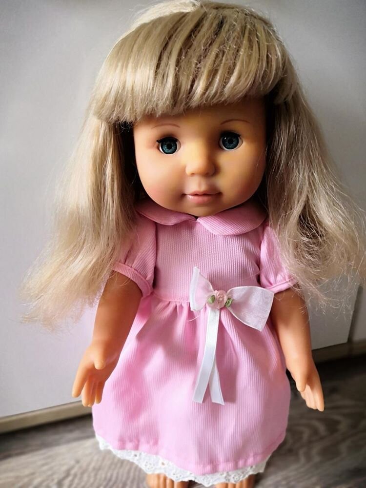 Восстановленная кукляха подруги Галины. Волосы были ещё в худшем состоянии, чем на предыдущем фото. ..