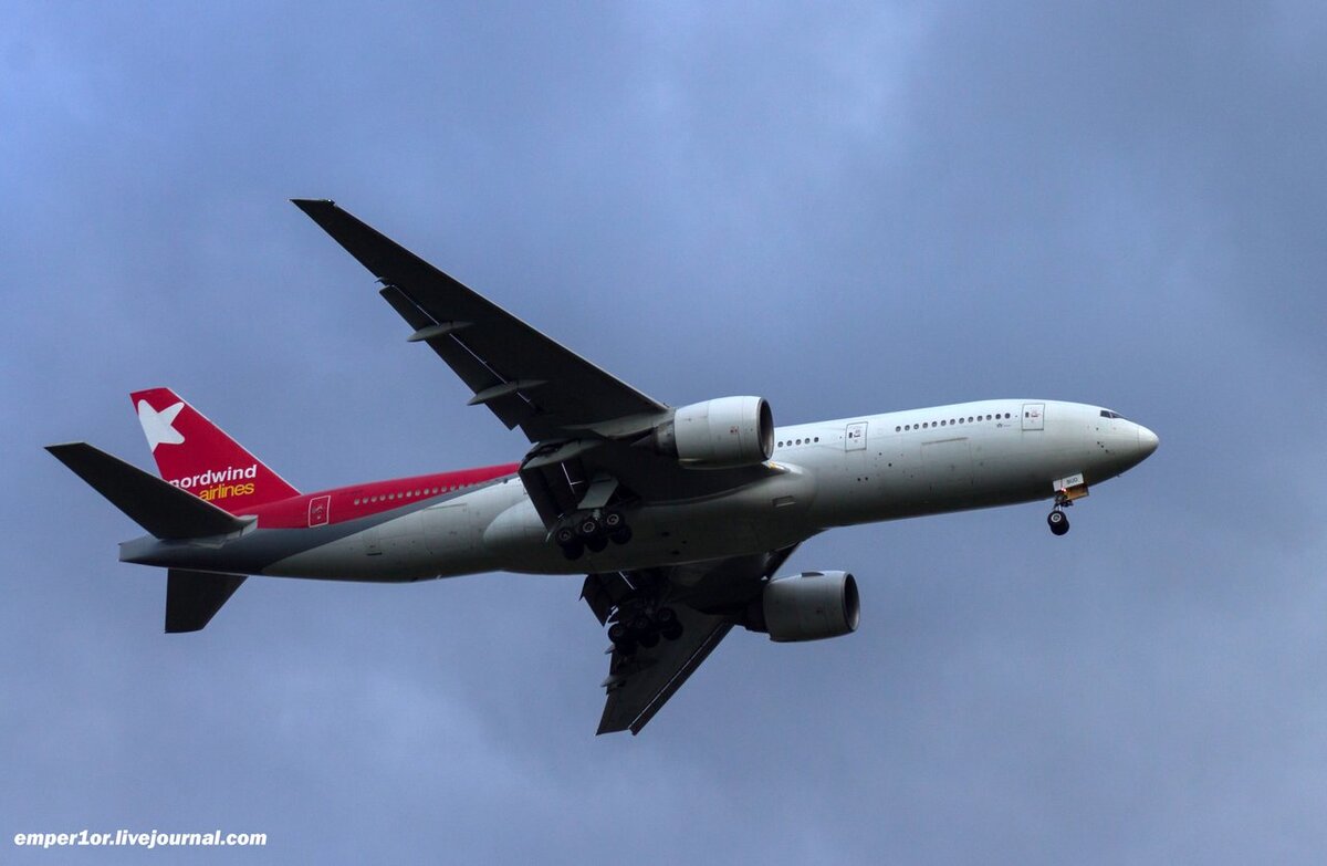 Boeing 777-2Q8(ER) VQ-BUD рейсом N49199 Мадрид - Москва