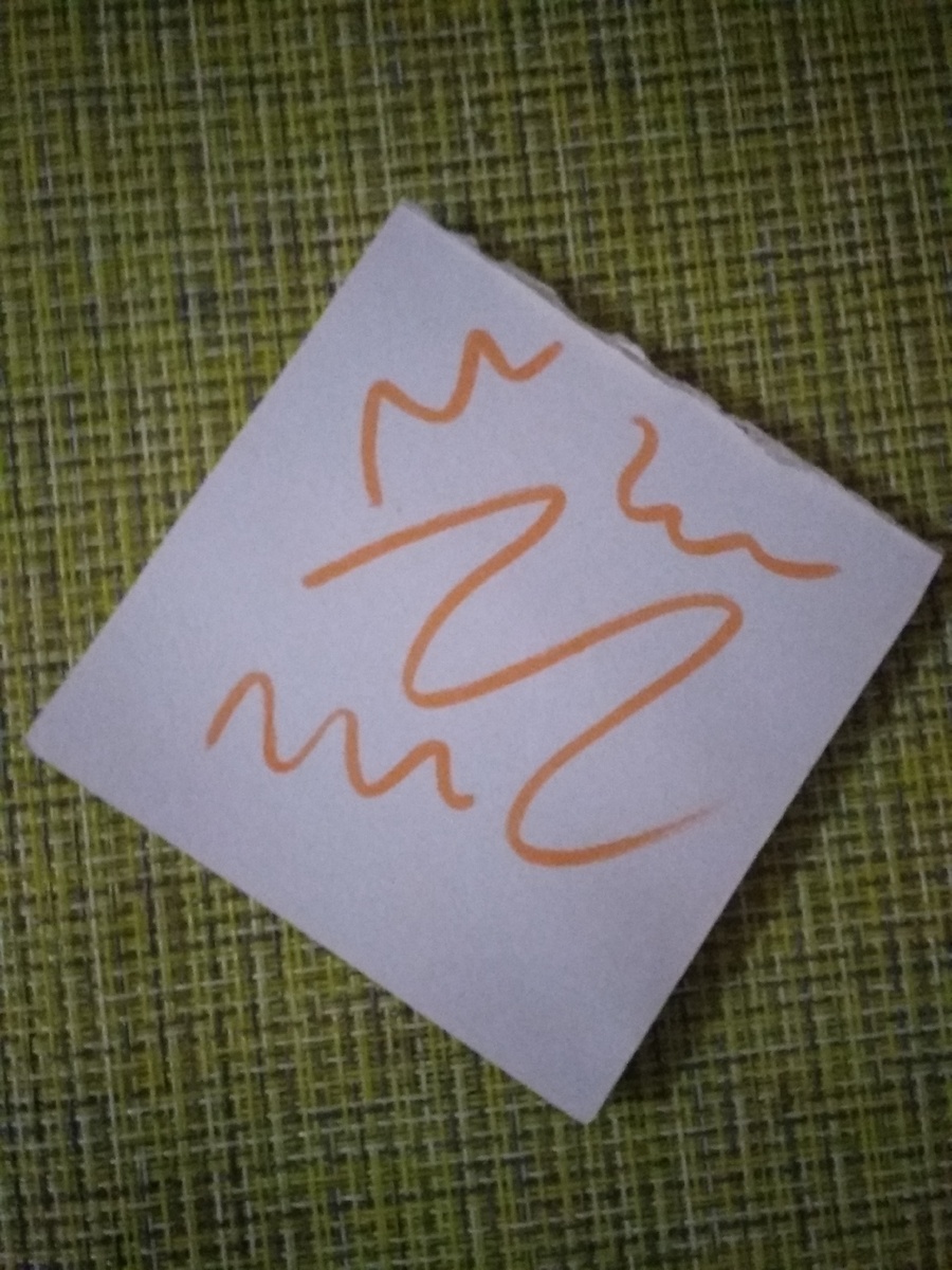 Заметка, каракули, на обложку поста-записки. Личное фото с моего стола.