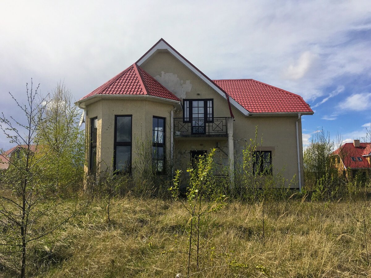 Кощунственно сносить новые дома в стране, где многие не имеют своего жилья  | Записки экскурсовода | Дзен