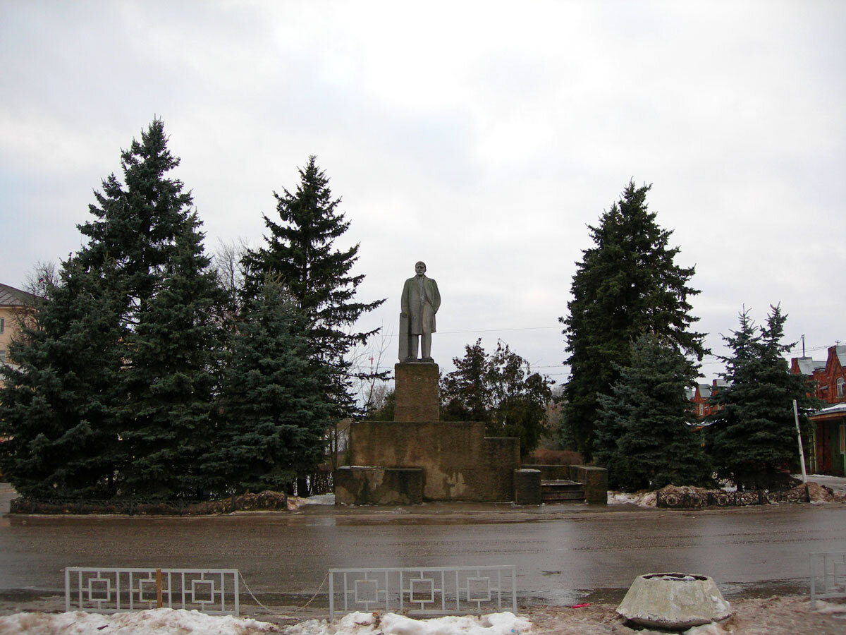 Памятник Сами-знаете-кому