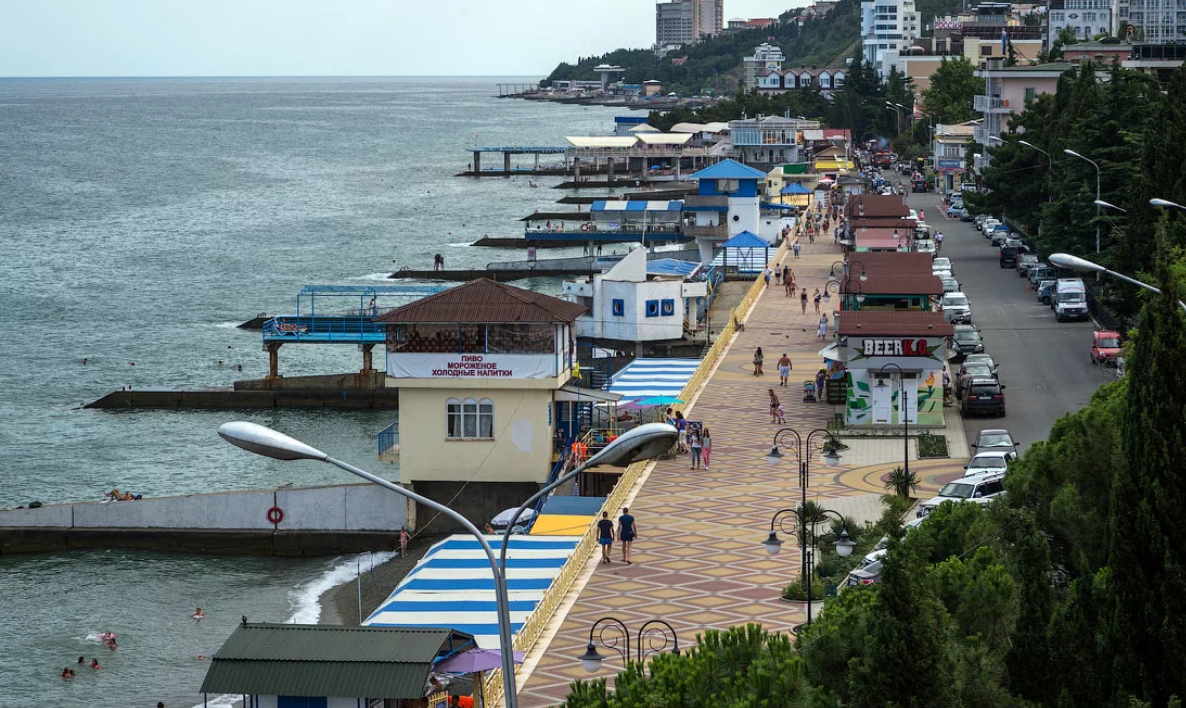 Город Алушта набережная