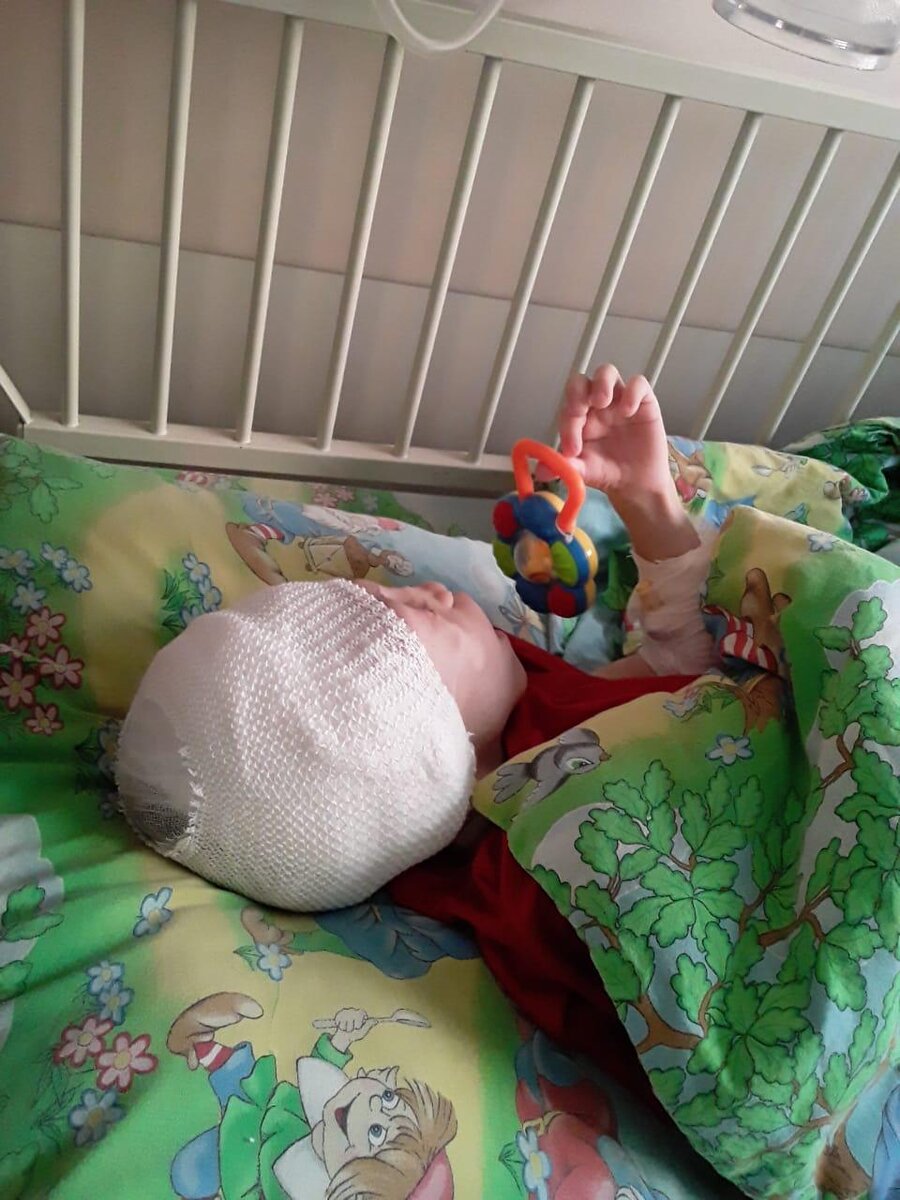 Нам очень хочется, чтобы Али узнал, как много людей за него молятся и хотят ему помочь. Мы читаем их письма и комментарии каждый день. Некоторые из них просто невероятные.  