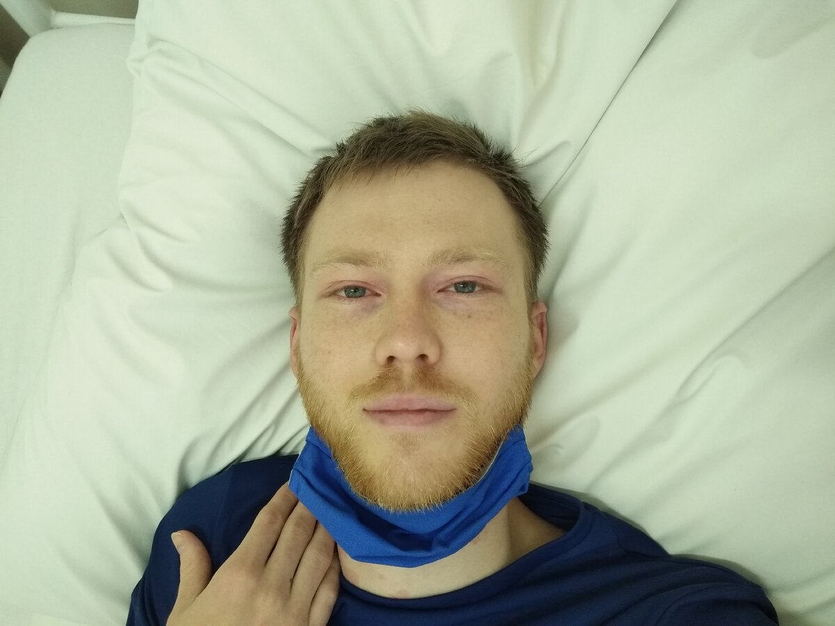 После почек поздоровался желудок. Он весь сжался и появилась тянущая боль. Но спазм прошёл и больше органы со мной не разговаривали))) 