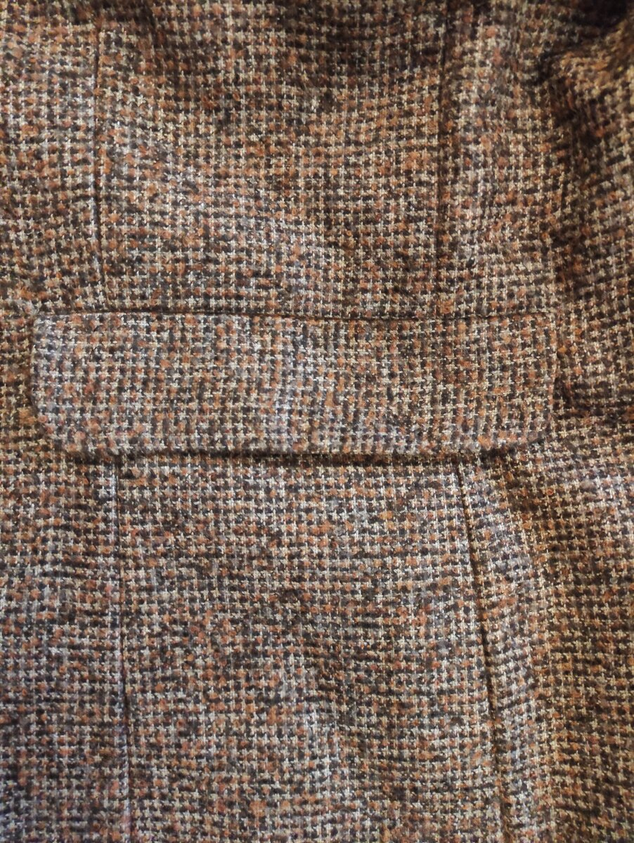 Листайте галерею. 