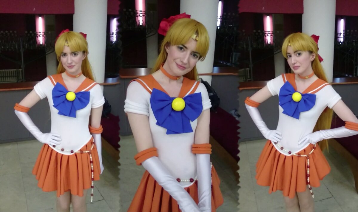 Косплей Минако Айно из "Сейлор Мун" (кандзи 美少女戦士セーラームーン) от косплеера Minako Pond [фотоколлаж из кадров из видео автора]