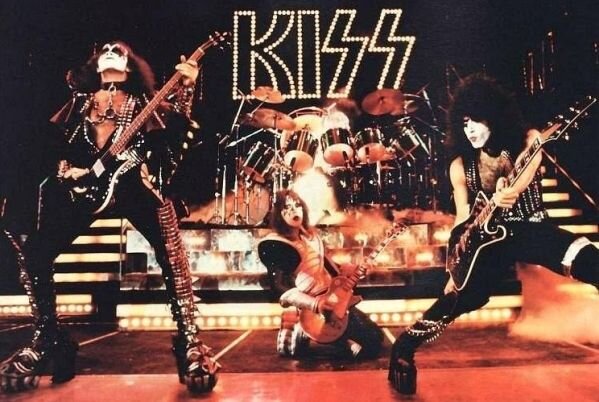 Американская рок-группа "Kiss" на съемках очередного шоу