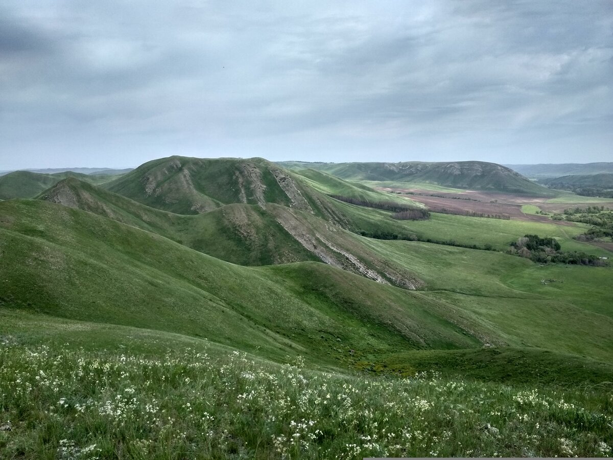 Виды хребта Карамурун-Тау