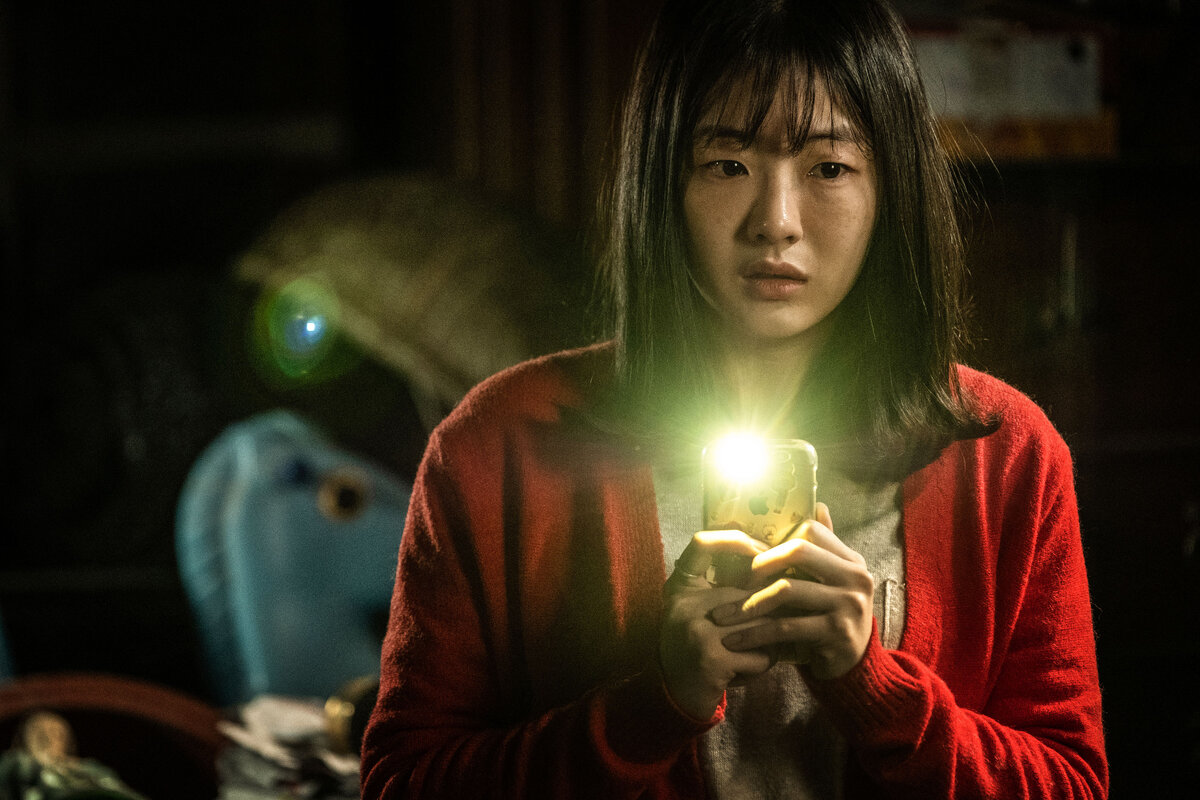 shot from "Byeonshin"/2019/Hong-seon Kim/Dana Creative/Источник - Kinopoisk.ru