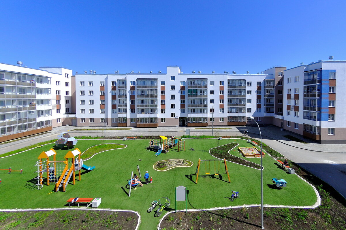 Всевозможные "лазалки" и "прыгалки" не дадут заскучать детям любого возраста