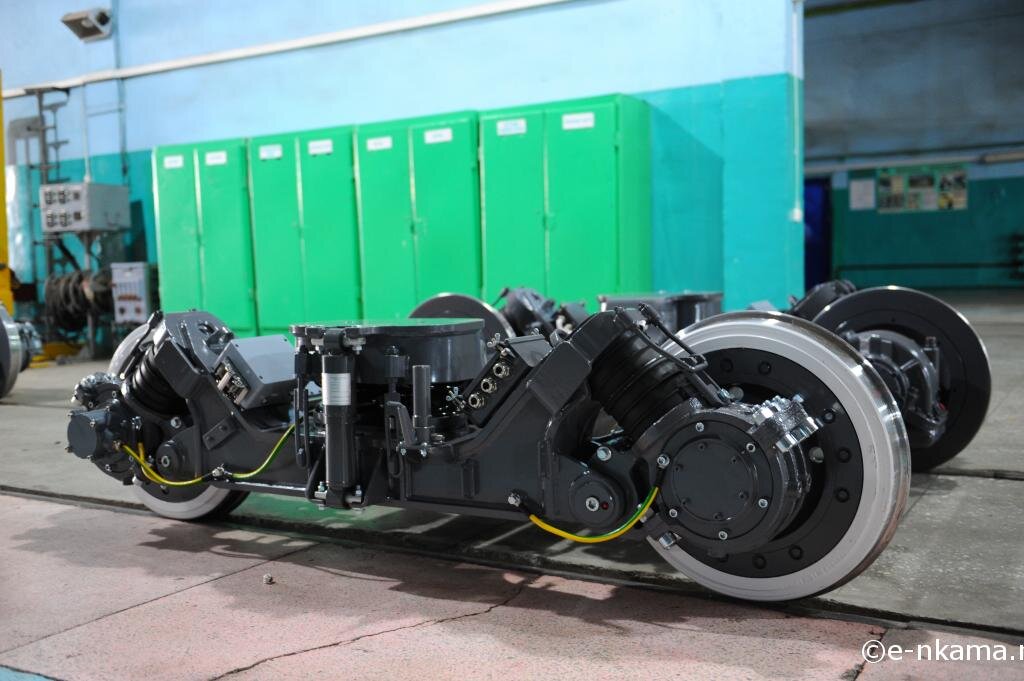 Тележка для 100% низкопольного трамвая УКВЗ 71-625, представленная в 2013 году. Фото с сайта e-kama.ru