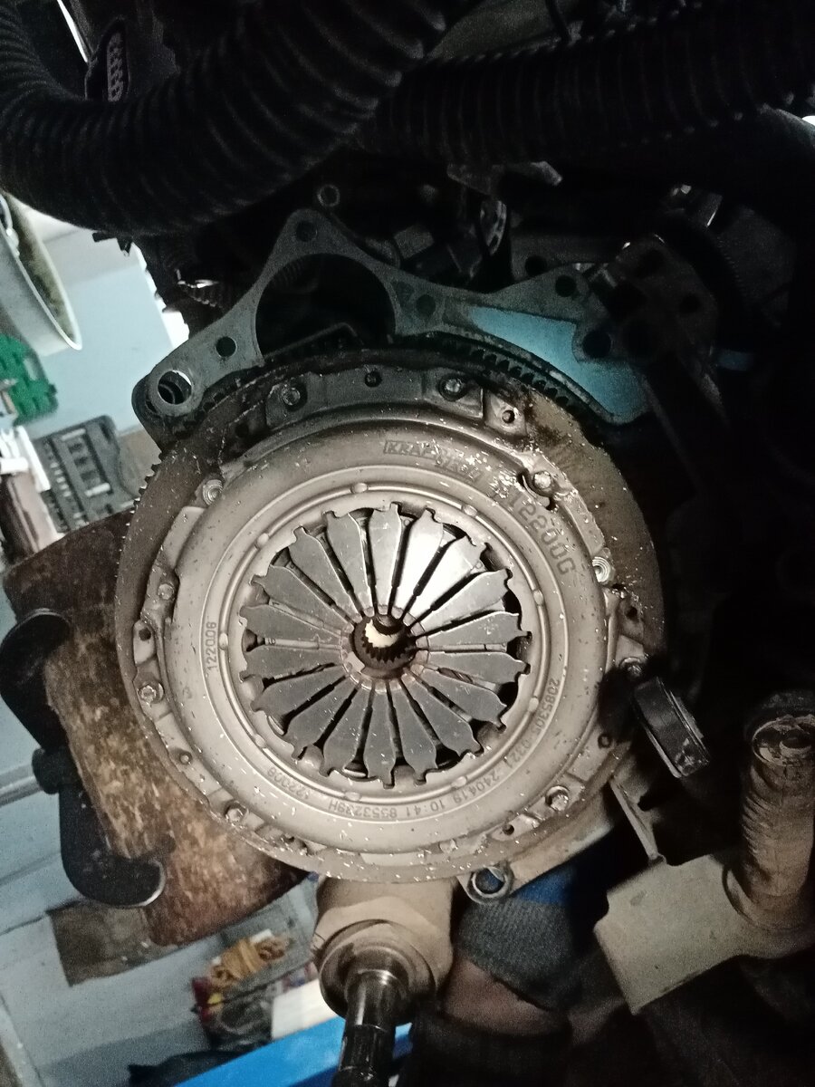 Разваленный подшипник натворил делов