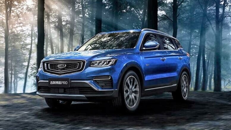 На фото: кроссовер Geely Atlas Pro