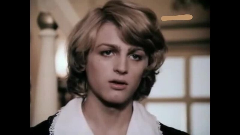 В галерее – кадры из фильмов «Не покидай…» (Игорь Красавин); «Заводной апельсин» (Малькольм Макдауэлл); «Звездные войны» (Марк Хэмилл); «Один дома» (Маколей Кaлкин); «Обитаемый остров» (Василий Степанов)