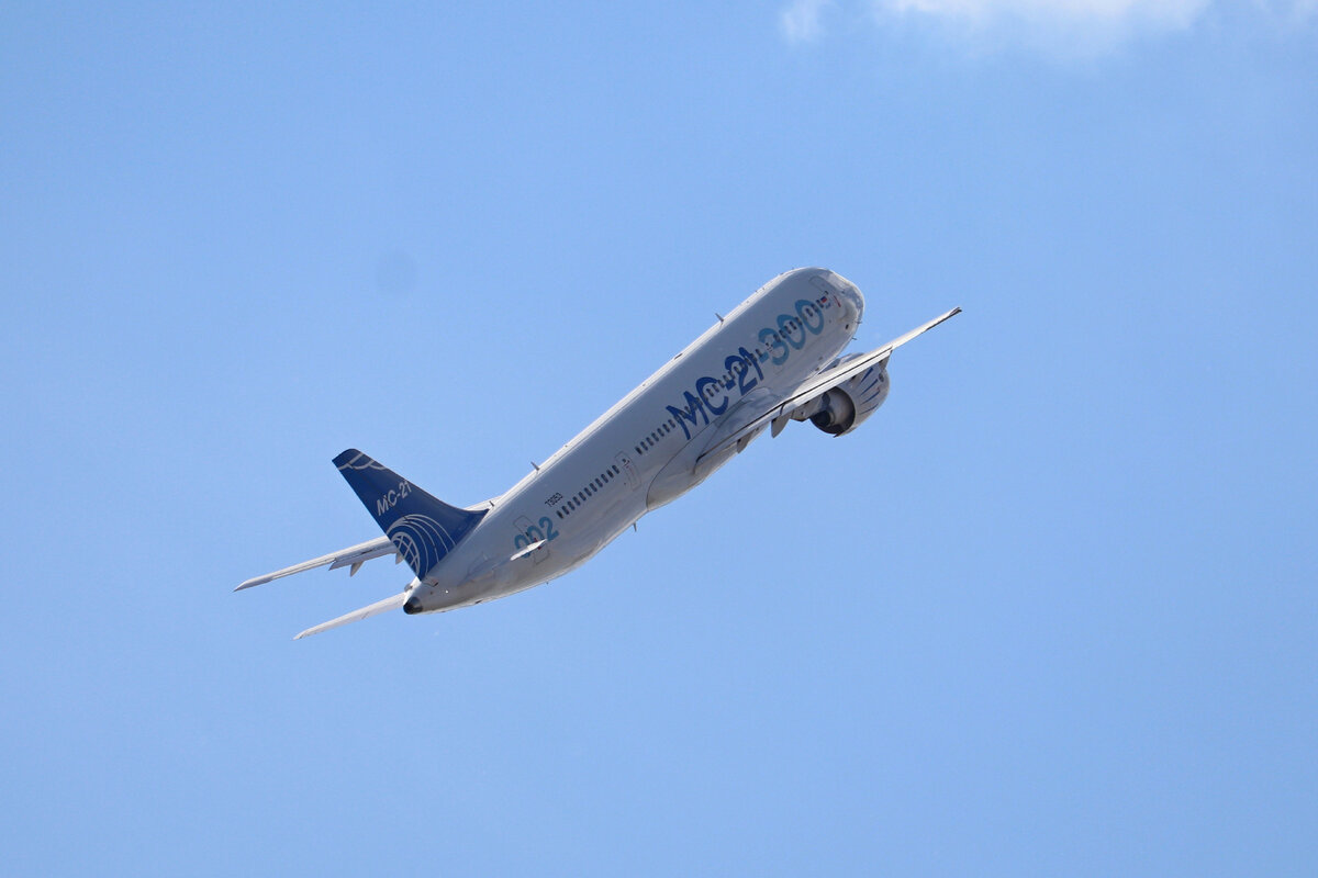 МС-21-300 на авиасалоне МАКС-2021