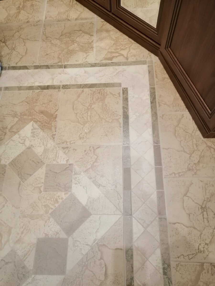 Матовыя плитка в моём коридоре.