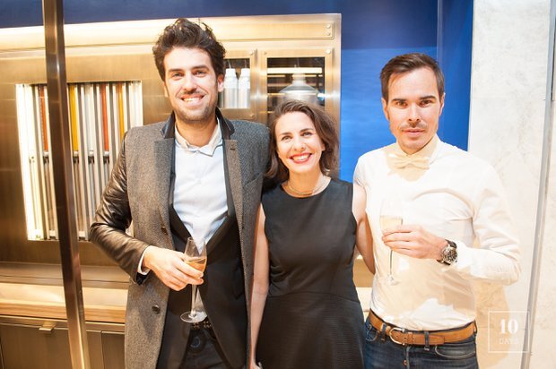 Бенуа Вердье, Сильви Лодей и Оливье Ройер. Материал взят из свободного источника.