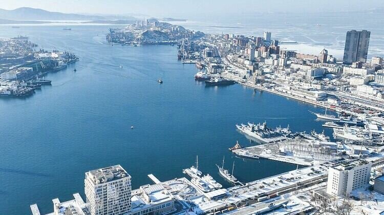     14 затонувших судов поднимут со дна моря в Приморье в текущем году, а в 2024-м — ещё 12. Работы будут вестись в рамках федерального проекта «Генеральная уборка».