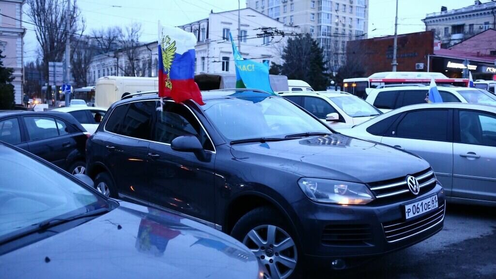     В Ростове-на-Дону на время праздников парковки в городе сделают беспатными, сообщает в Telegram-канале «Ростовское парковочное пространство».