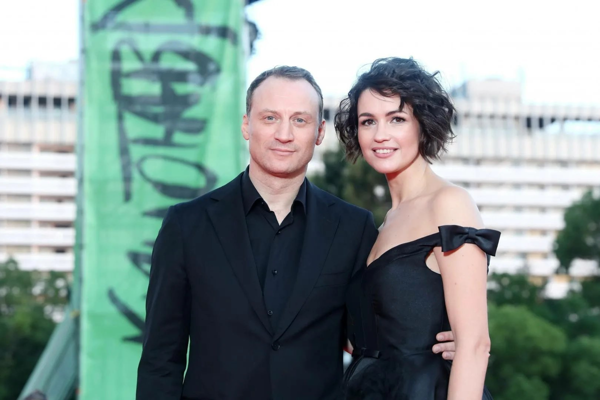 Анатолий Белый с супругой