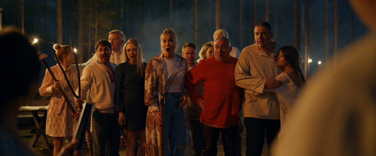 Кадр из фильма «Беспринципные в деревне» (2023)