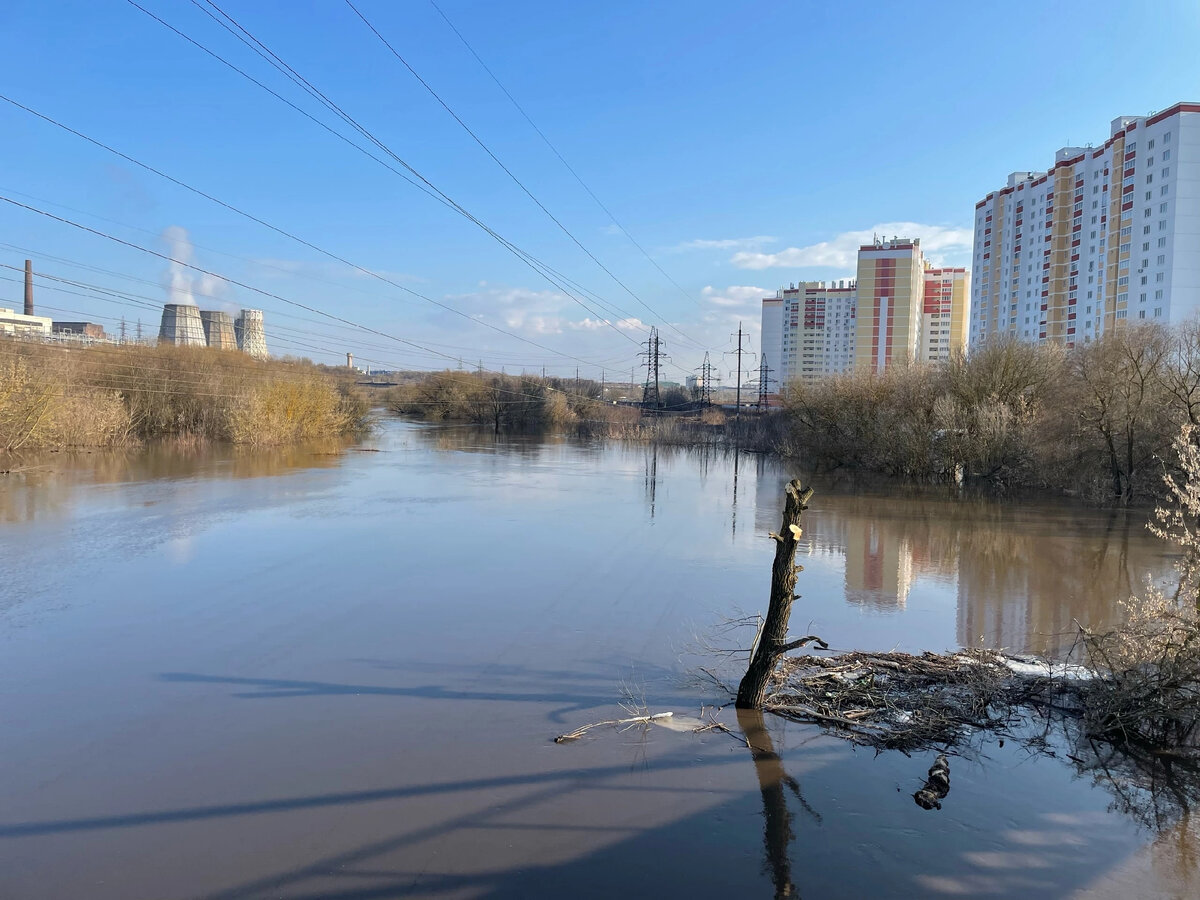 Справа как раз наш ЖК, слева ТЭЦ. Фото любезно предоставил сосед автора. 