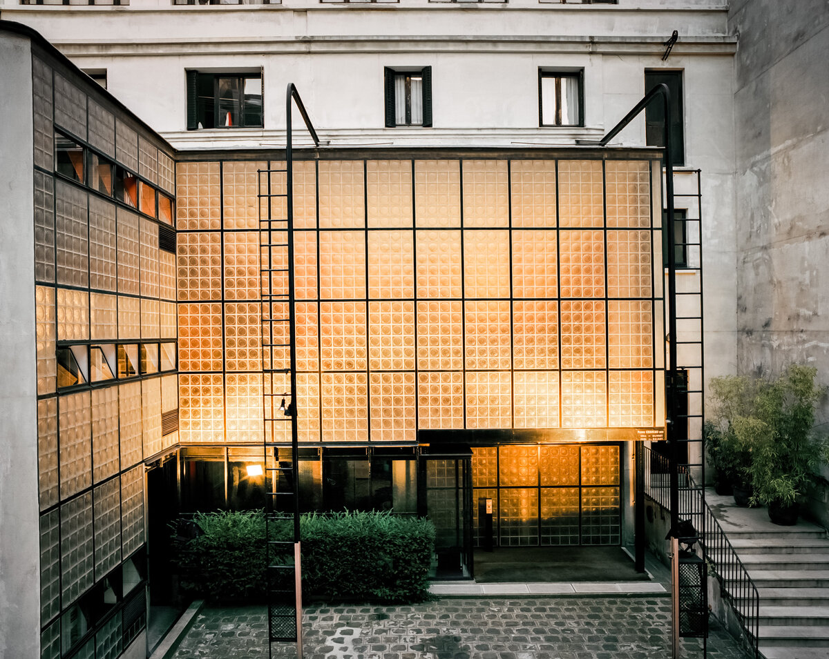 Pierre Chareau, Bernard Bijvoet, Louis Dalbet | La Maison de verre | 1928-1932 | Paris, FR | François Halard, Dominique Vellay, August Fischer