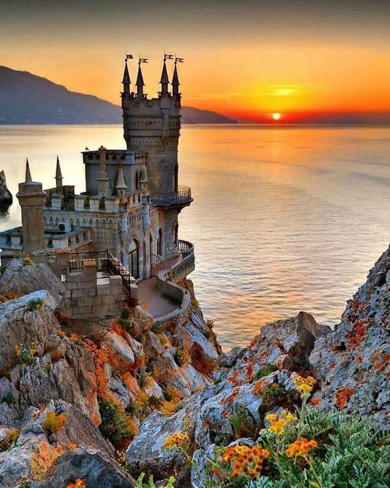 Ласточкино гнездо. Закат 