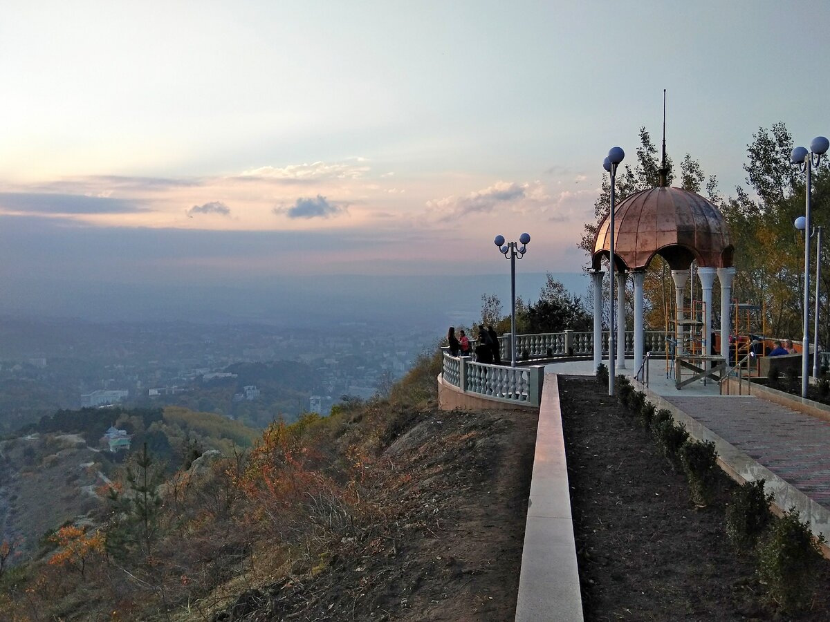 кисловодский парк весной