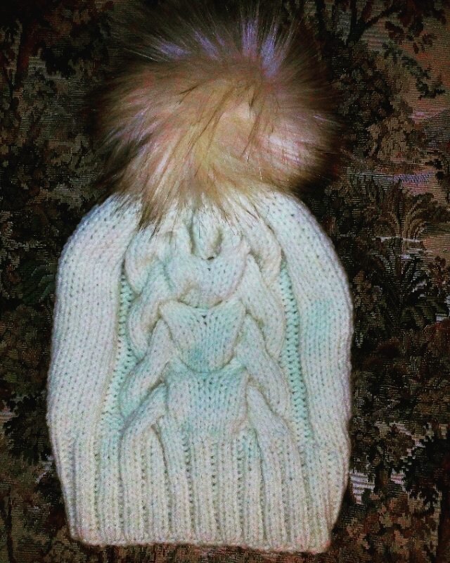 Цена 900 рублей. Сомневаюсь, что много продаж.