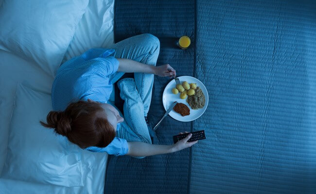 Если придерживаться указанных рекомендаций, то вечерний прием пищи не скажется негативно на фигуре.