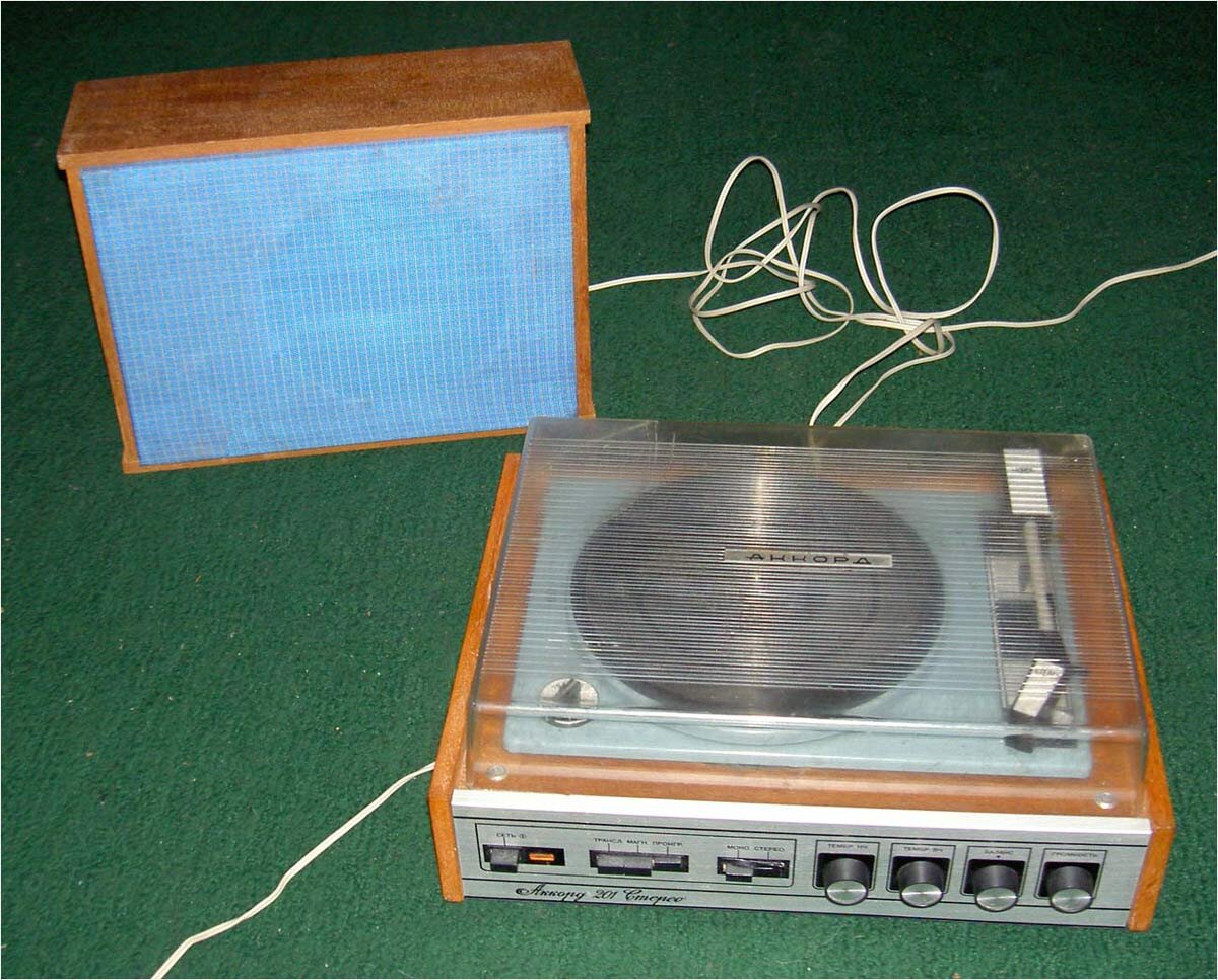 Фото с сайта rw6ase.narod.ru