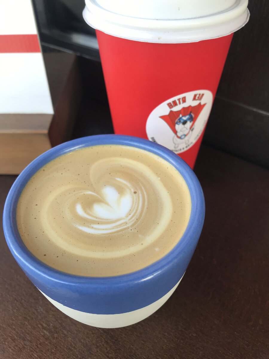 А вот и Флет-Уайт в классное чашке от Redneck